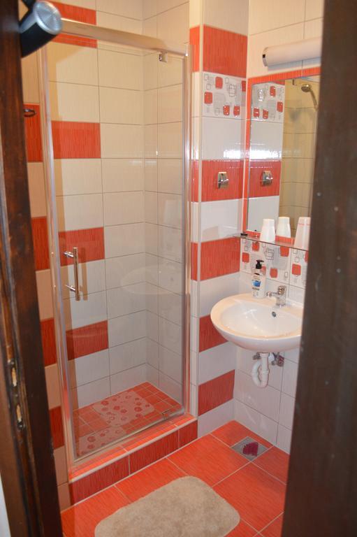 Rooms Aracic Slavonski Brod Exterior foto